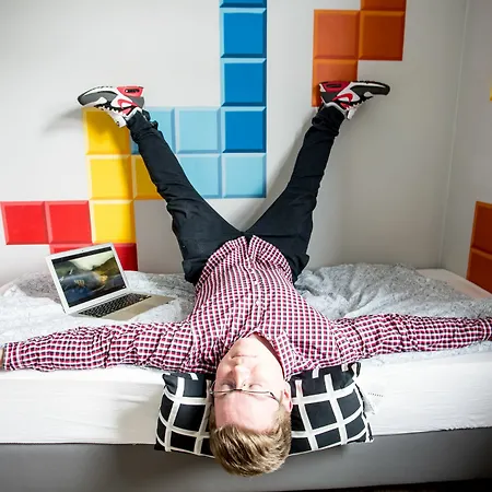 Hostel Tetris *